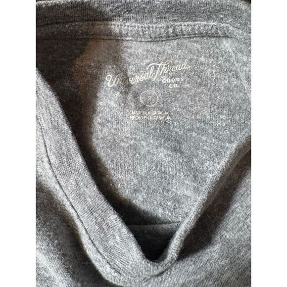 *3/$15 Bundle of 4 Women's XS/S T-Shirts Converse Universal Thread Ana Gap - Picture 3 of 9